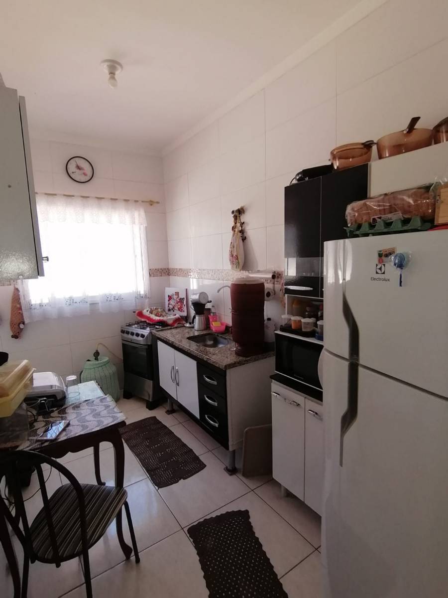 Casa à venda com 2 quartos, 50m² - Foto 9
