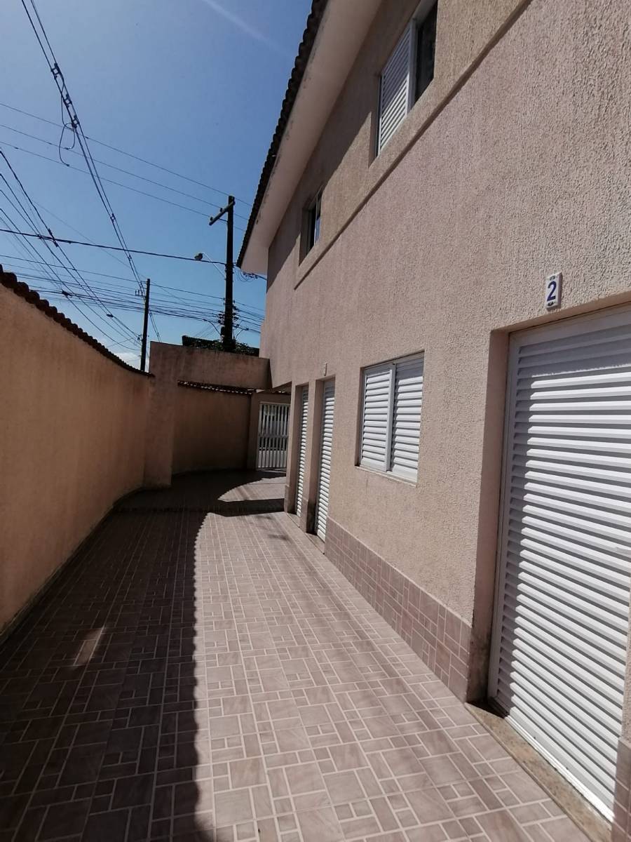 Casa à venda com 2 quartos, 50m² - Foto 2