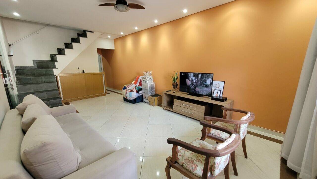 Casa, 5 quartos, 178 m² - Foto 1