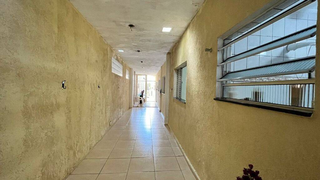 Casa, 5 quartos, 258 m² - Foto 40