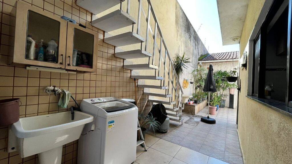 Casa, 5 quartos, 258 m² - Foto 39