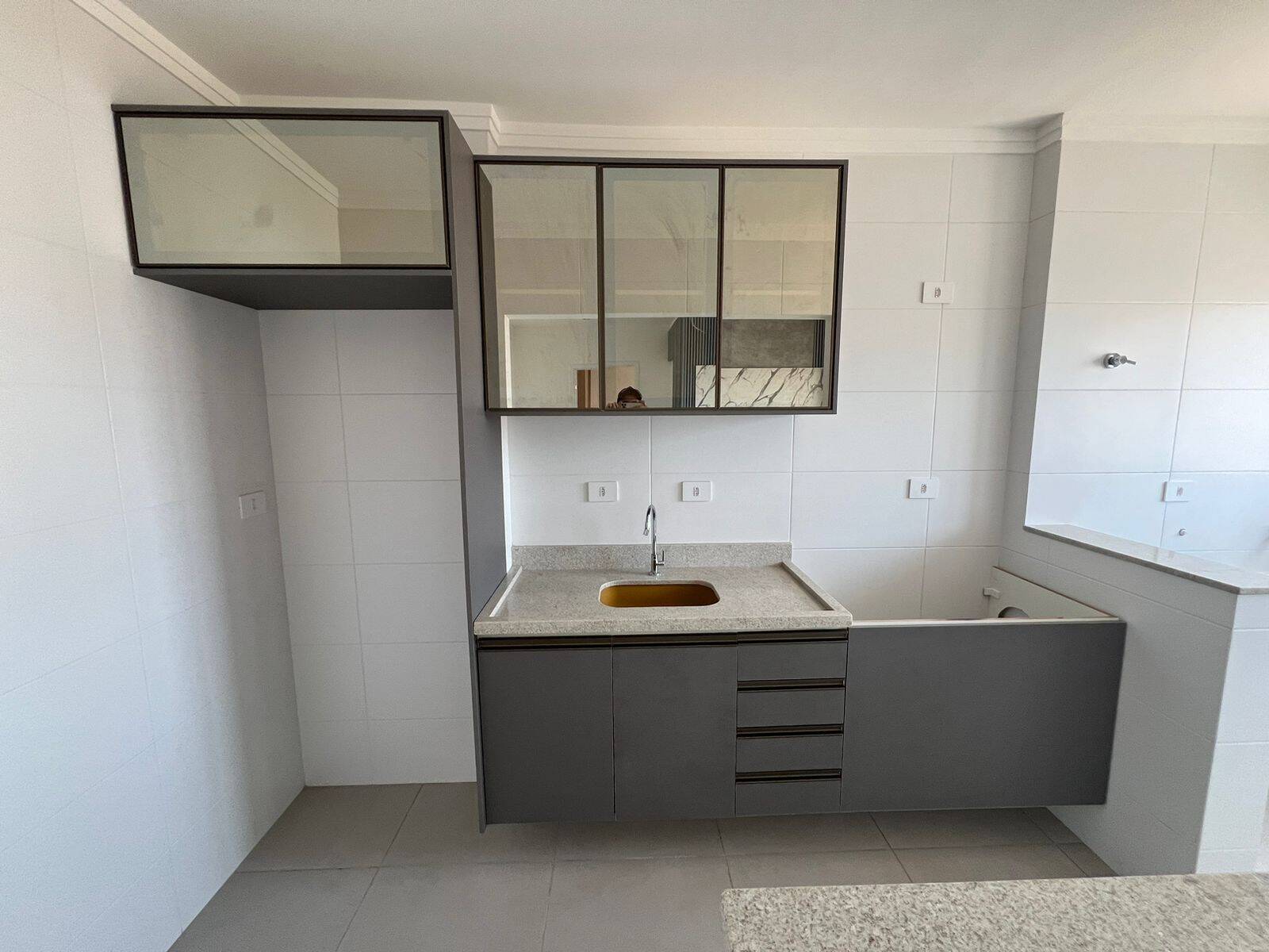 Apartamento à venda com 1 quarto, 43m² - Foto 13
