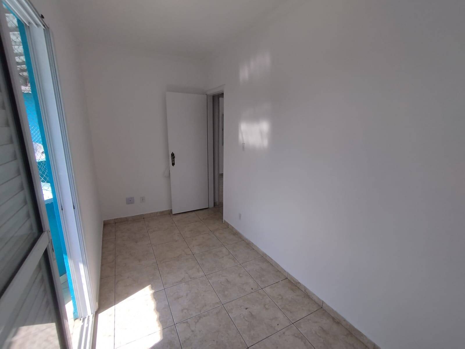 Casa de Condomínio para alugar com 3 quartos, 86m² - Foto 6