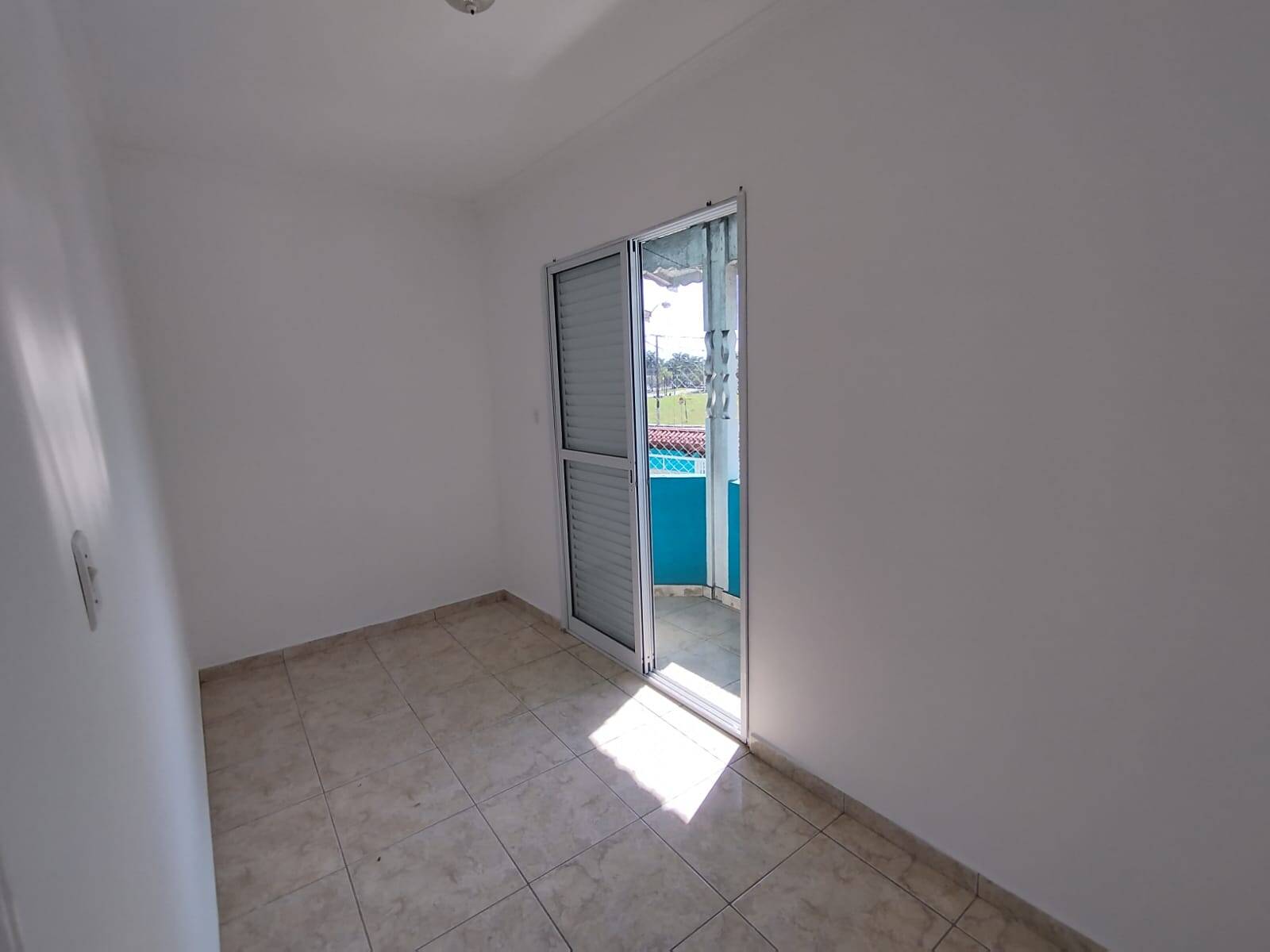Casa de Condomínio para alugar com 3 quartos, 86m² - Foto 11