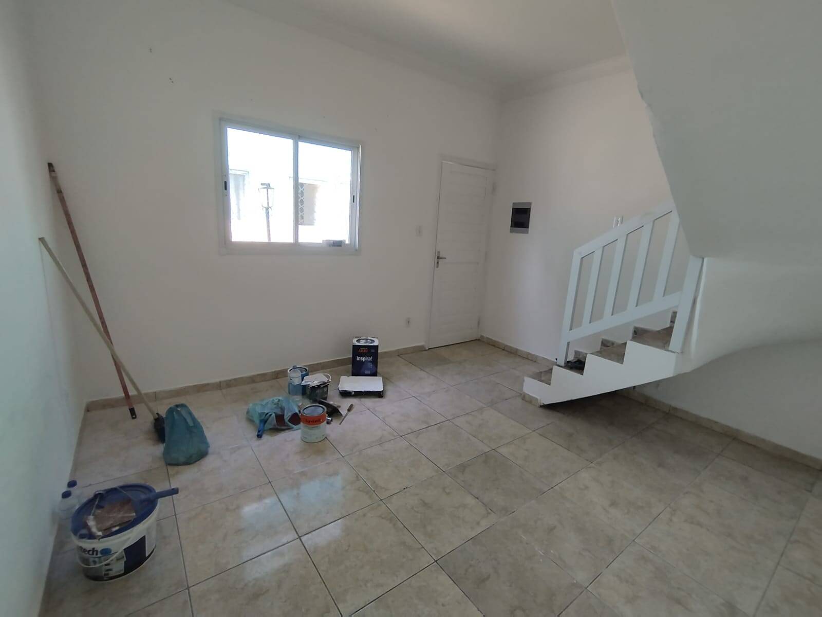 Casa de Condomínio para alugar com 3 quartos, 86m² - Foto 2