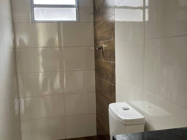 Sobrado para Venda em Praia Grande - 4