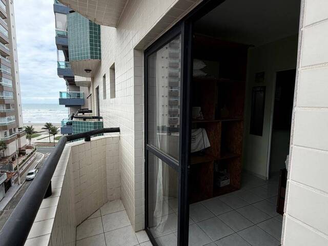 #605 - Apartamento para Venda em Praia Grande - SP
