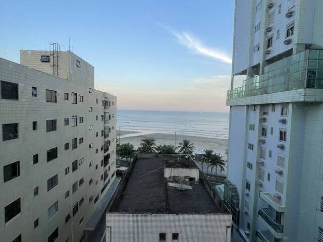 #679 - Apartamento para Venda em Praia Grande - SP