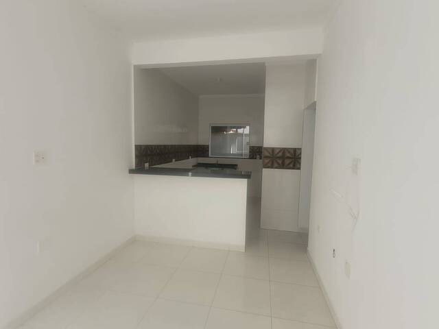 Casa em condomínio para Locação em Praia Grande - 2